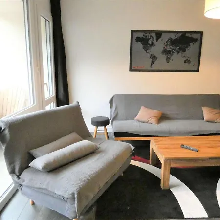 Apartment T2 Pour 4 Pers. Avec Balcon, Parking, Et Cuisine Equipee - - Fr-1-457-282 *