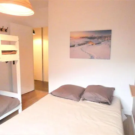 T2 Pour 4 Pers. Avec Balcon, Parking, Et Cuisine Equipee - - Fr-1-457-282 *